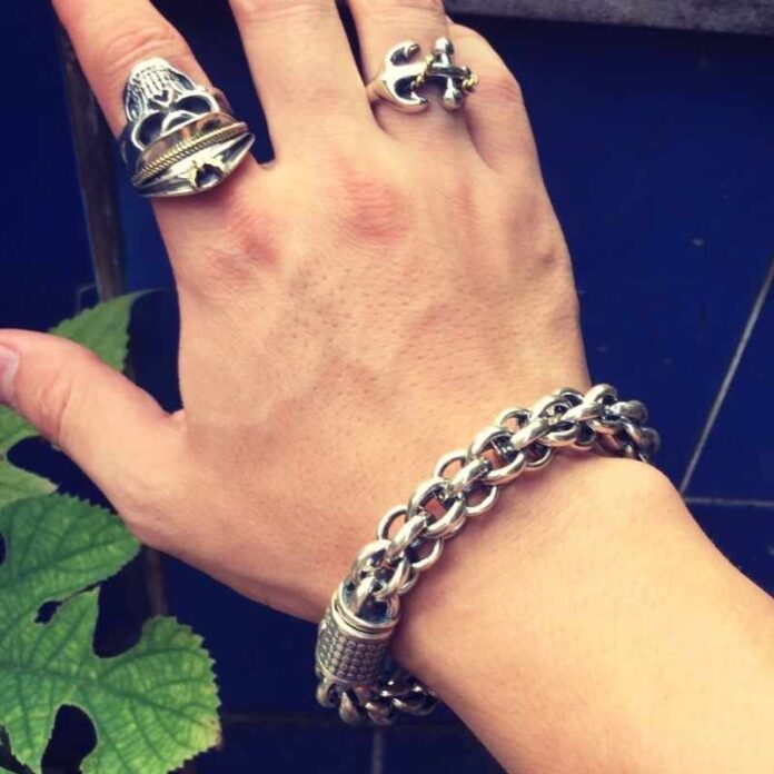 5 Must have biker bracele designs