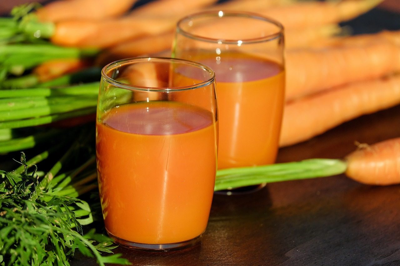 Make Natural Carrot Juice With Milk From Kotabaru City
