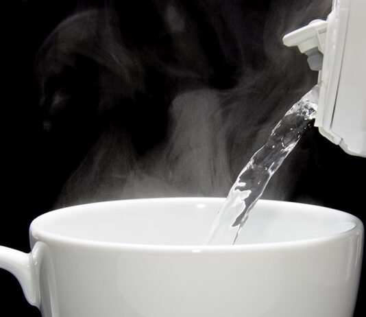 5 Side Effects of Drinking Hot Water Side effects of hot water