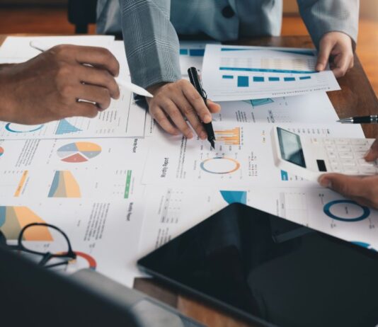 diversify portfolio with commodities