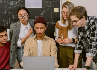 Start a Business in Japan on a Work Visa