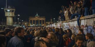 how berlin wall fell
