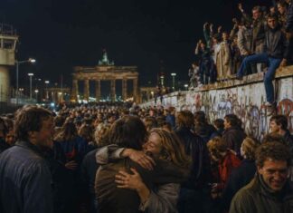 how berlin wall fell